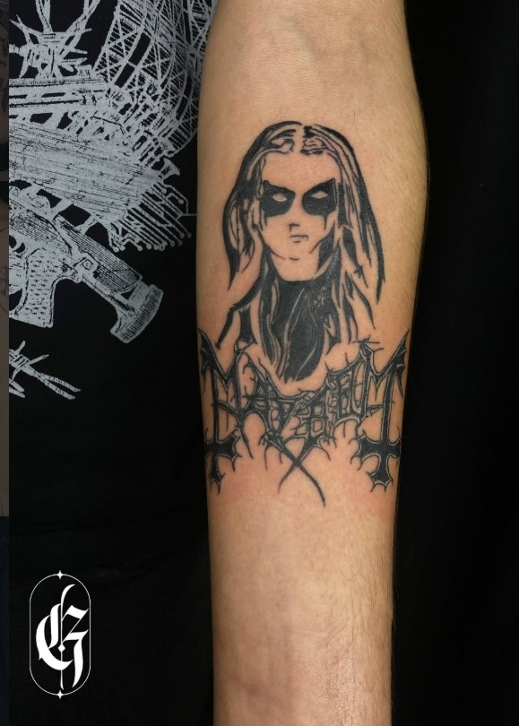 Black Metal Figür